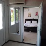 Red House דירה וליקו טורנובו