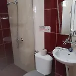 Red House וליקו טורנובו