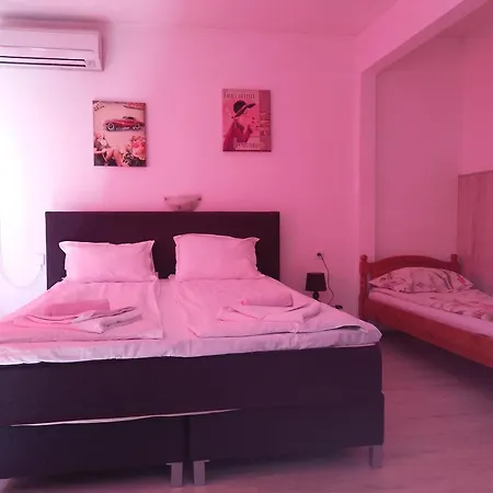 Apartmán Red House *