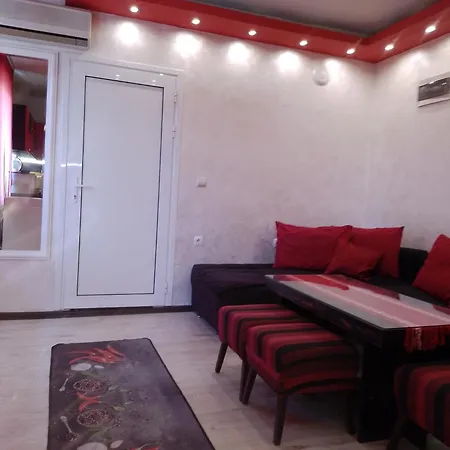 Red House * Велико-Тирново