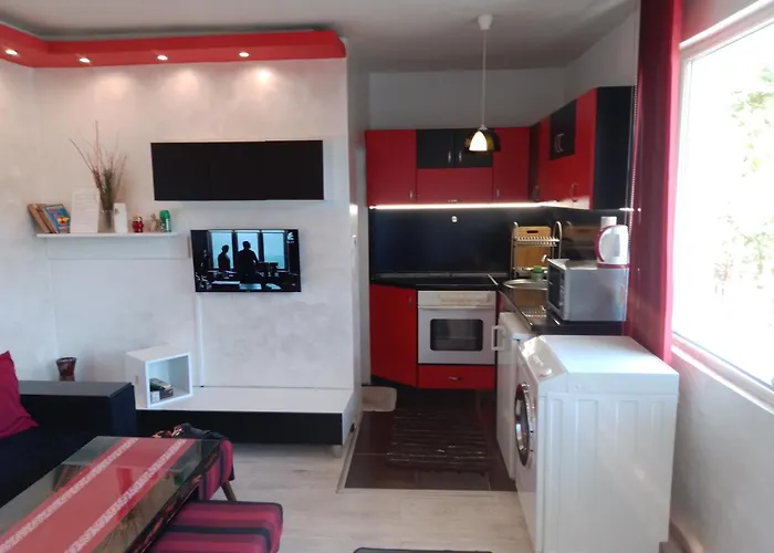 Red House דירה וליקו טורנובו